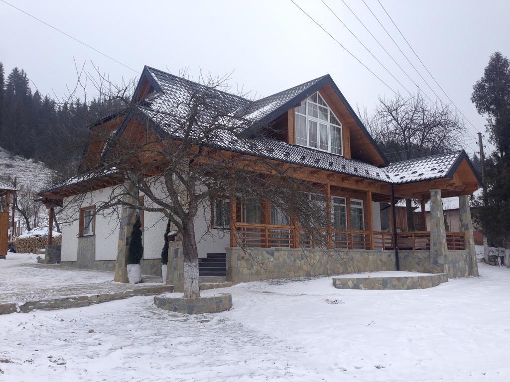 Cottage Familiya Verchovyna Exteriér fotografie